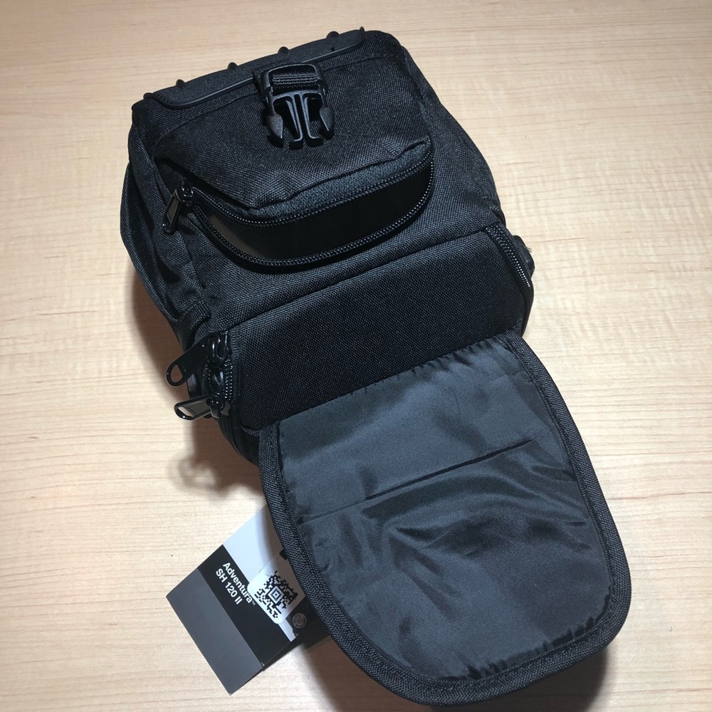 Lowepro camera case - Picture 6 of 6